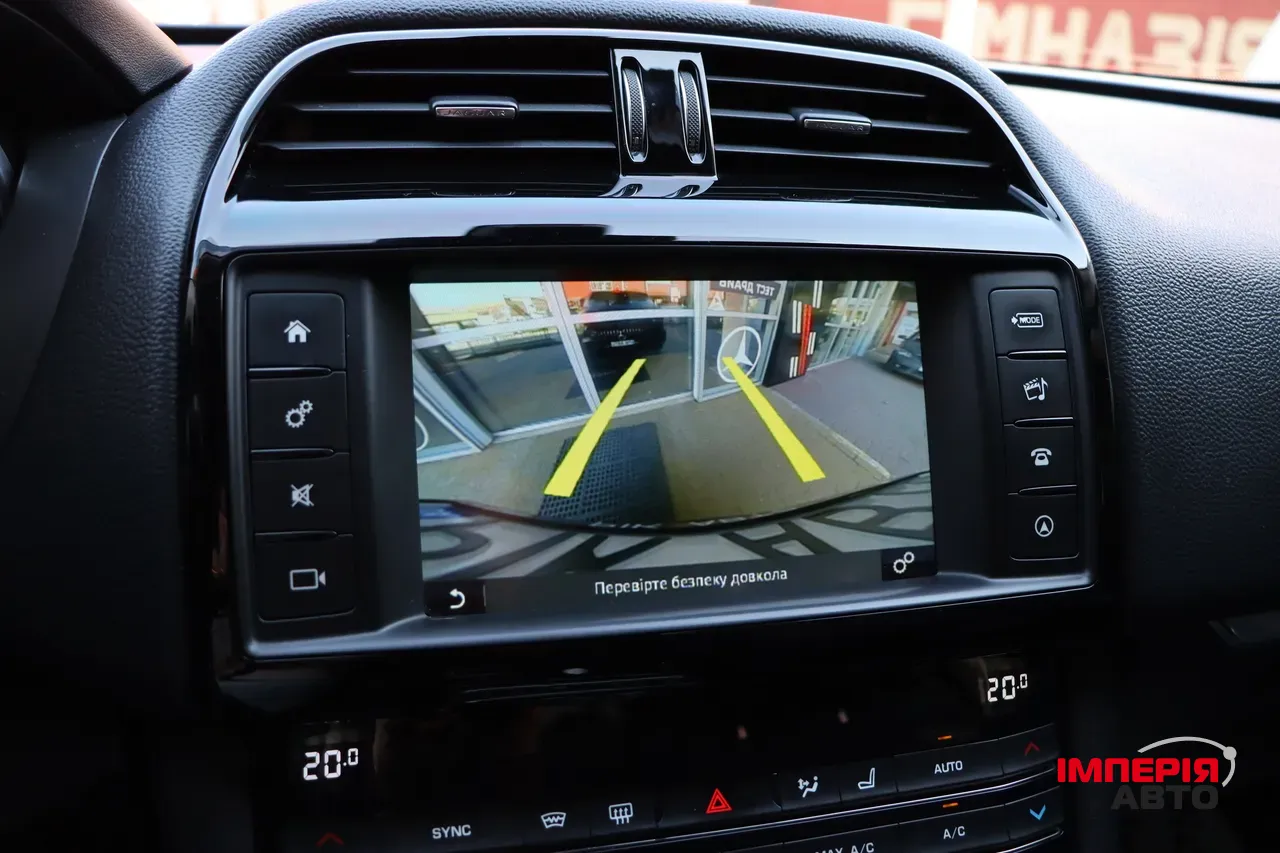 Jaguar F-Pace - фото 27