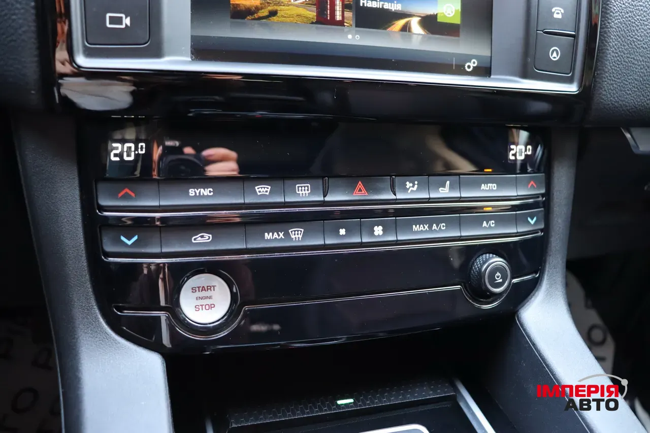 Jaguar F-Pace - фото 25