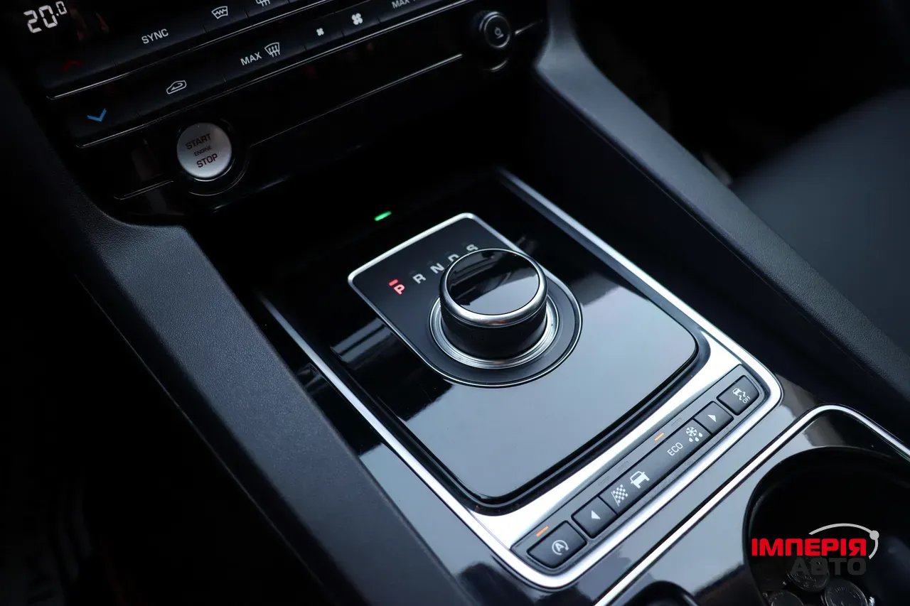 Jaguar F-Pace - фото 26