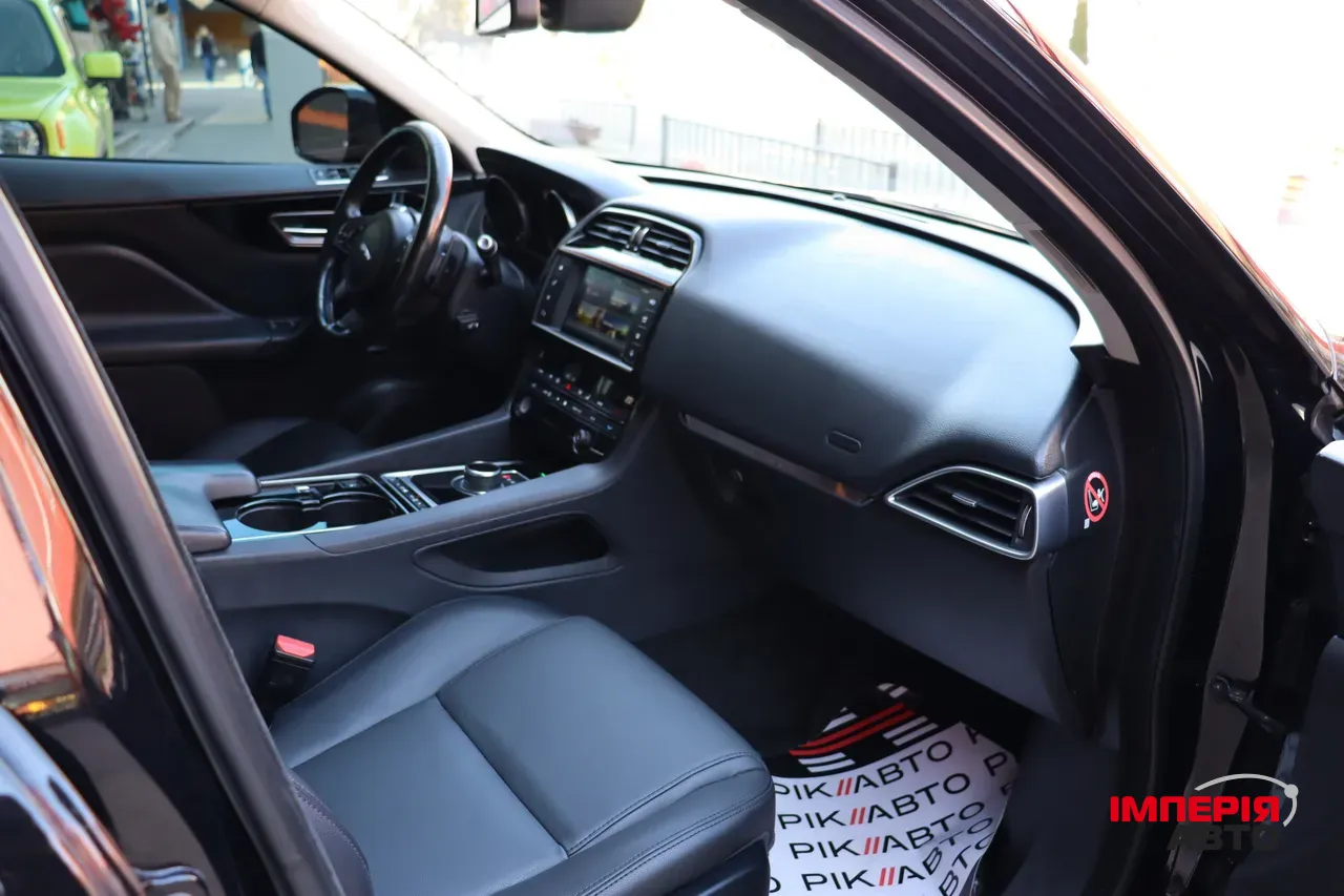 Jaguar F-Pace - фото 42