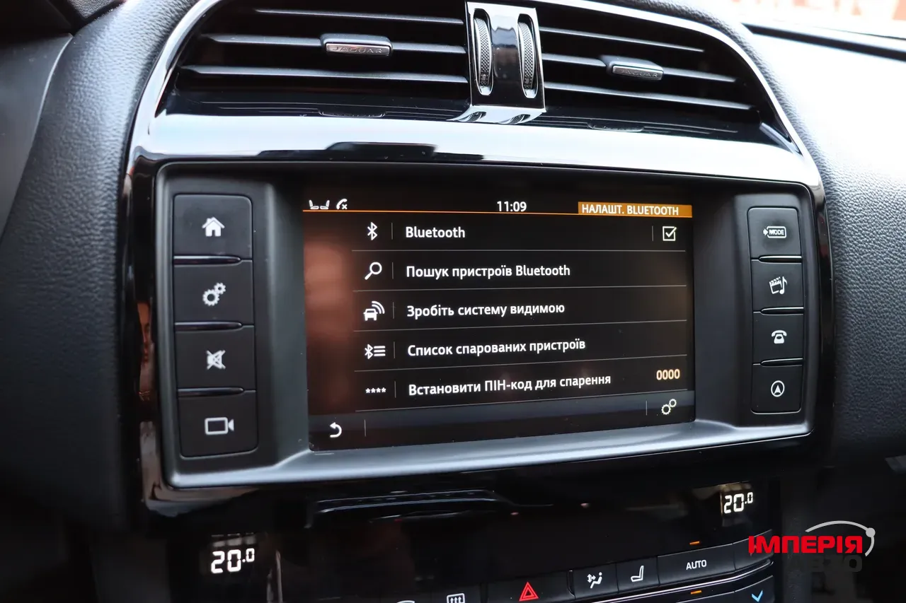 Jaguar F-Pace - фото 28