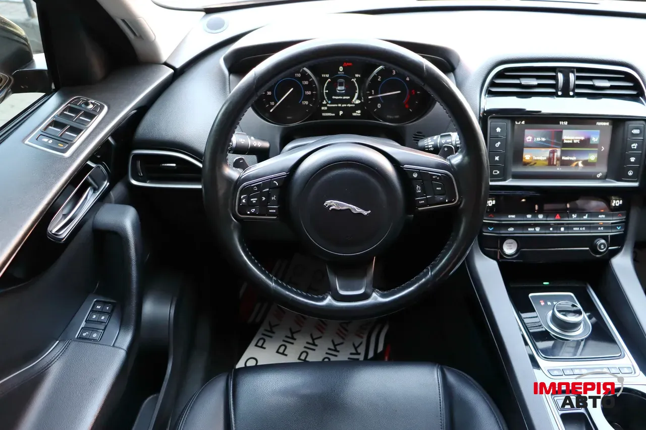 Jaguar F-Pace - фото 35