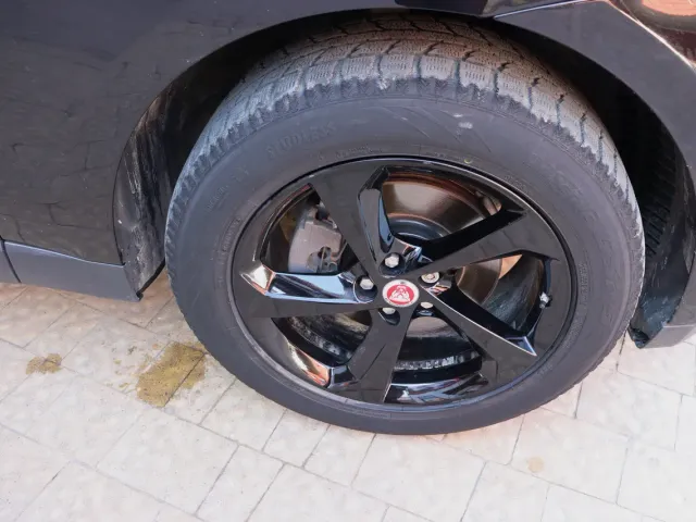 Jaguar F-Pace - фото 5