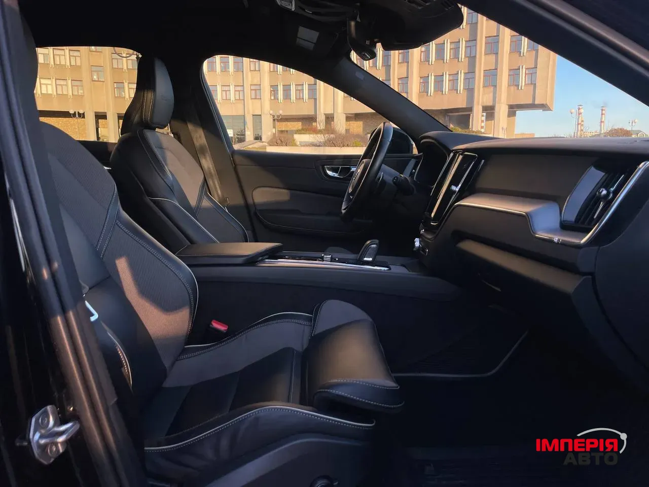 Volvo XC60 - фото 23