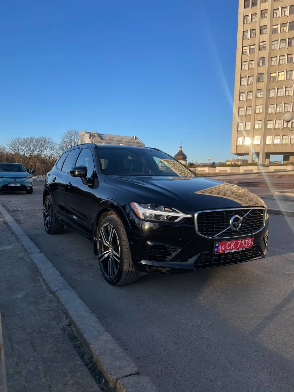 Volvo XC60 - фото 4