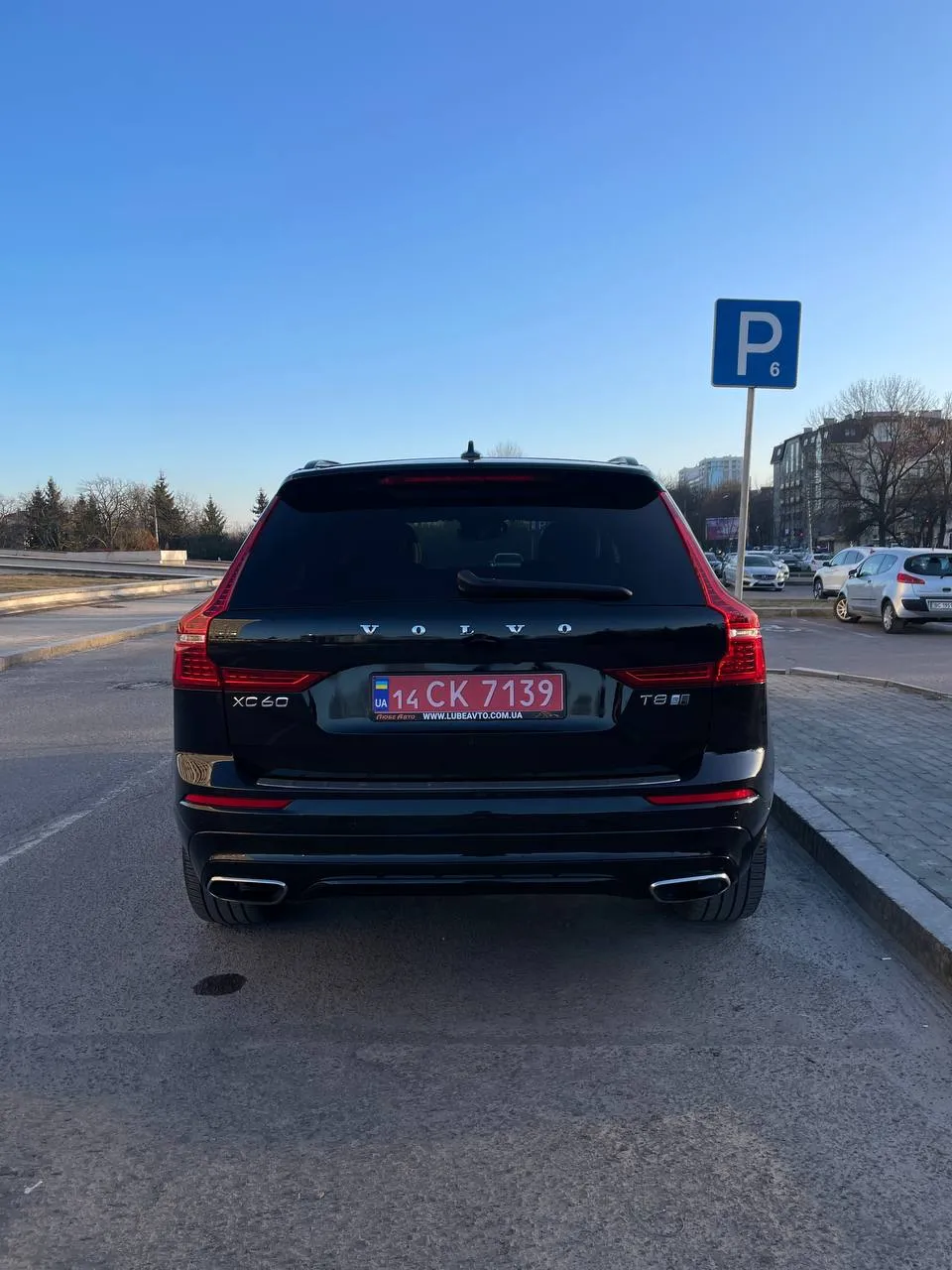 Volvo XC60 - фото 3