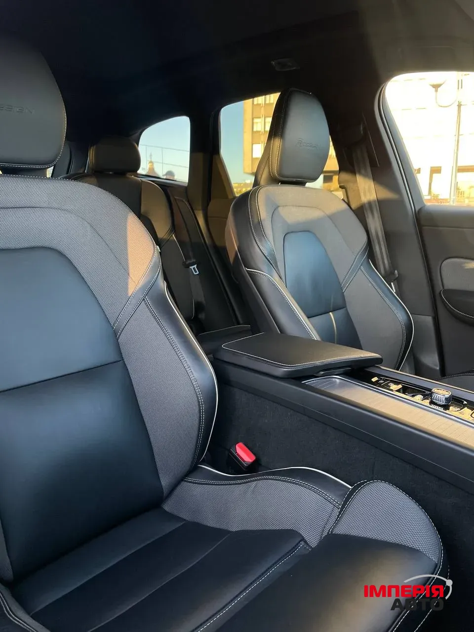 Volvo XC60 - фото 27