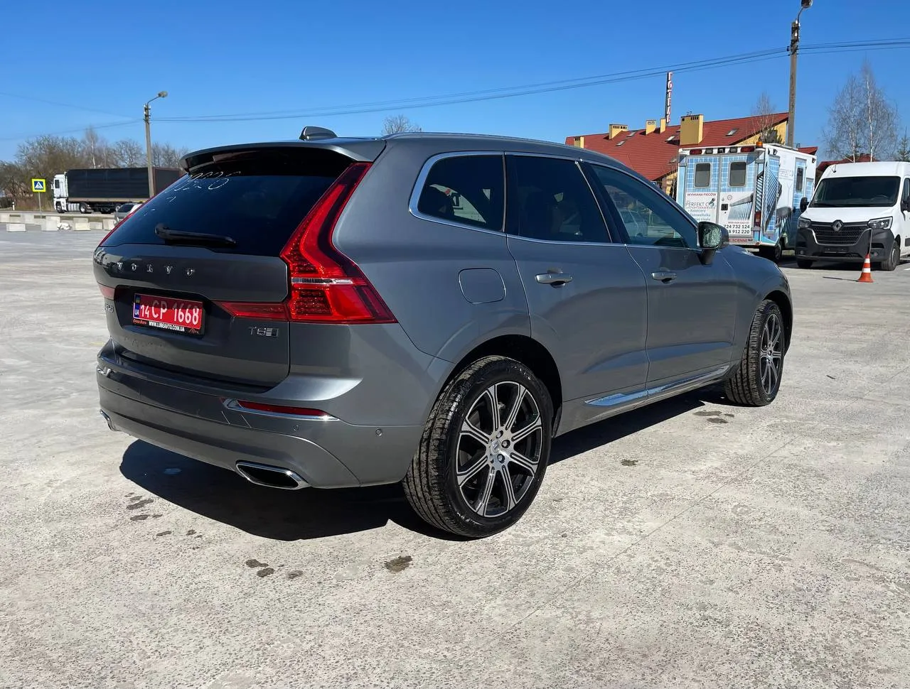 Volvo XC60 - фото 5