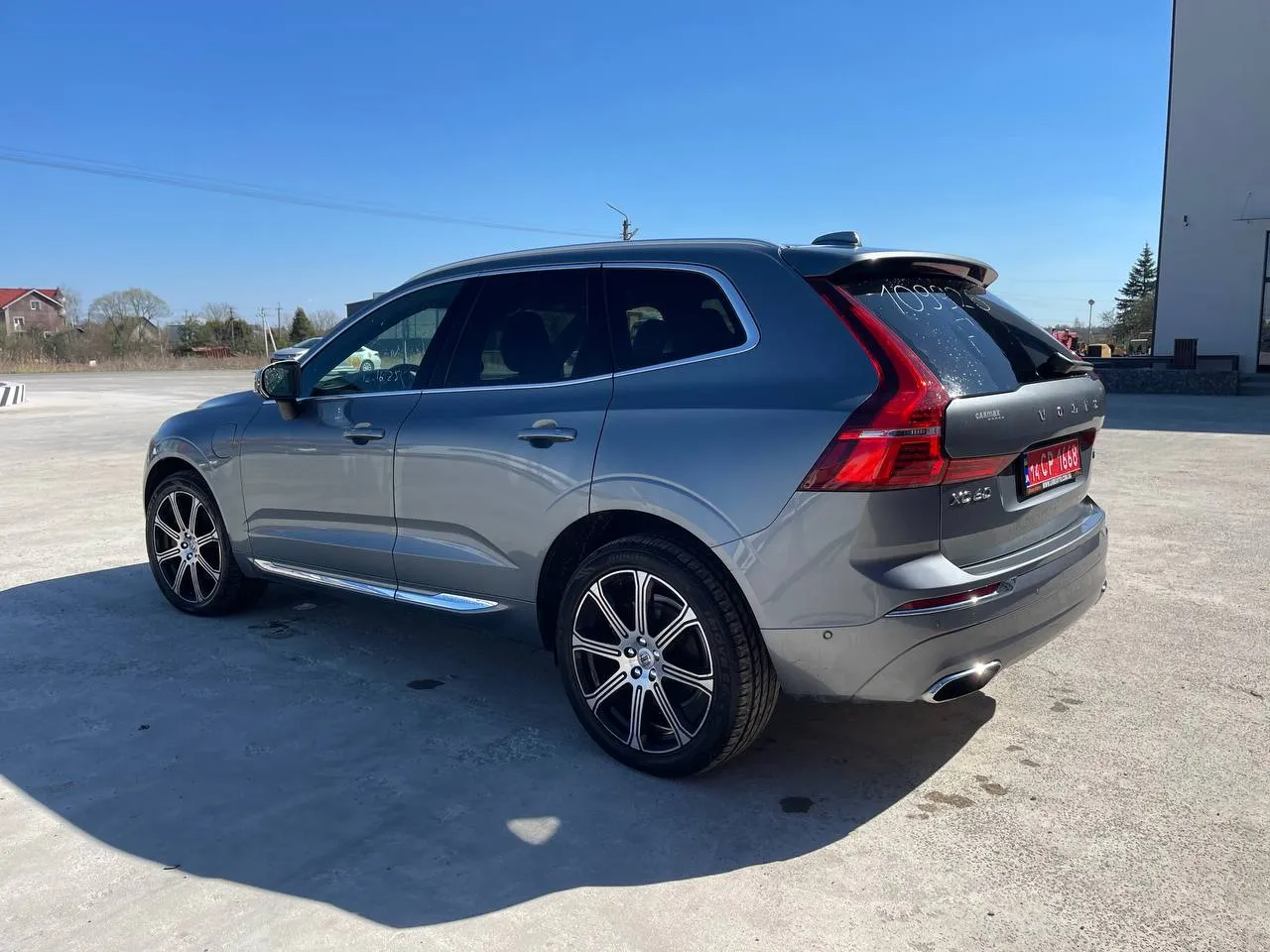 Volvo XC60 - фото 6