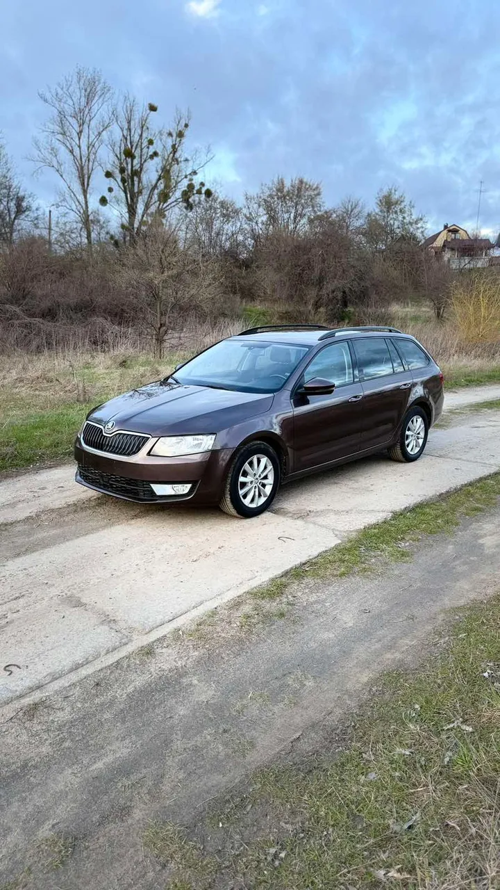 Skoda Octavia - фото 3