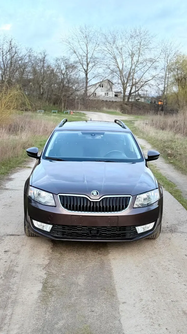 Skoda Octavia - фото 4