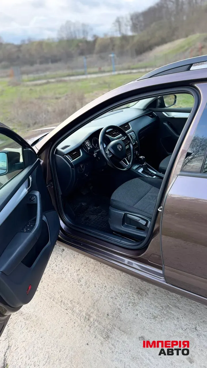 Skoda Octavia - фото 8