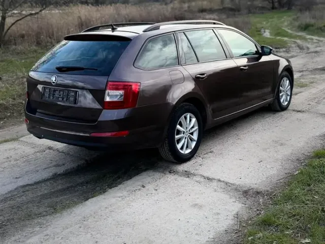 Skoda Octavia - фото 5