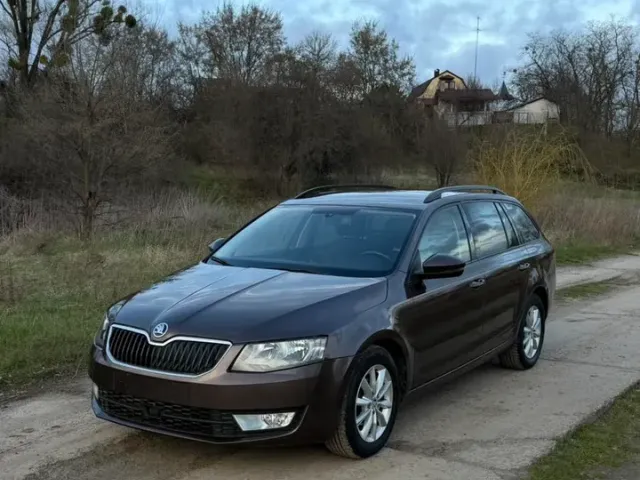 Skoda Octavia - фото 1