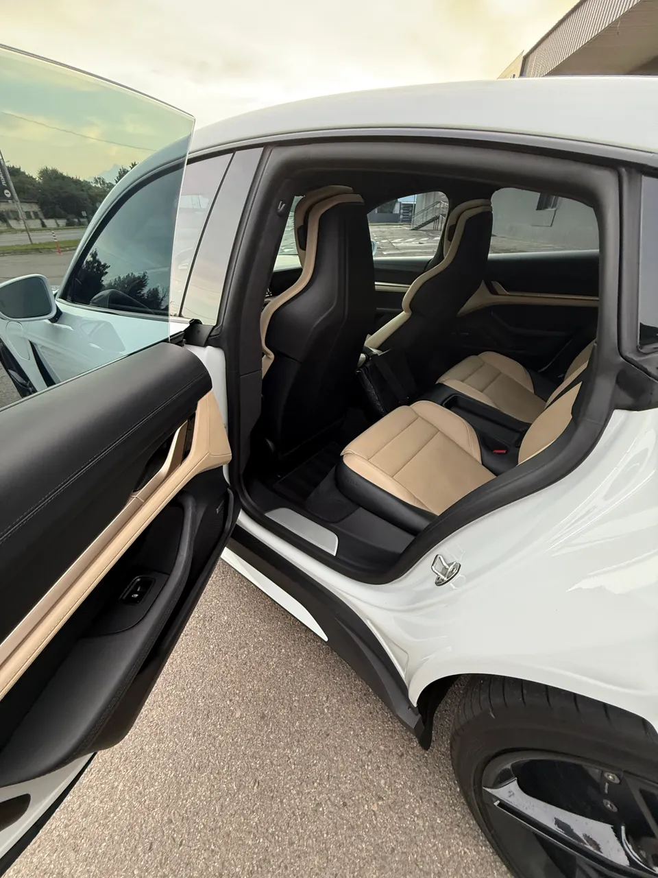 Porsche Taycan - фото 5