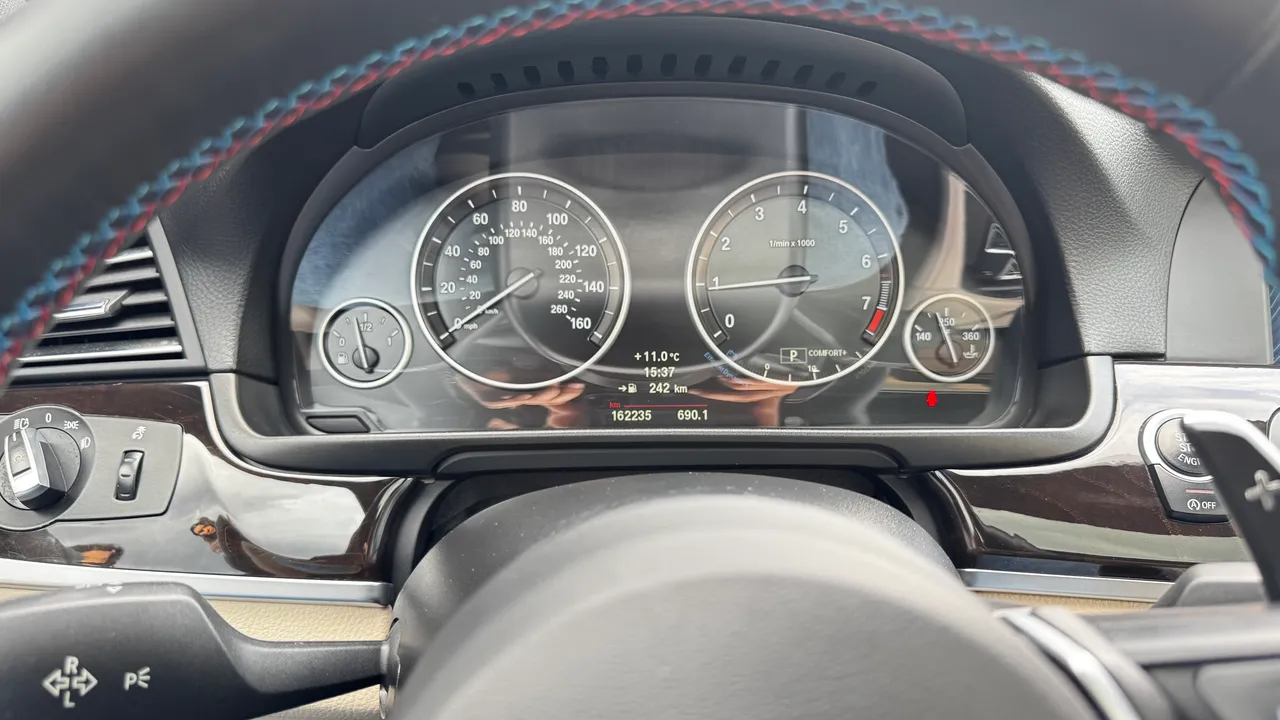 BMW 5 серії - фото 34