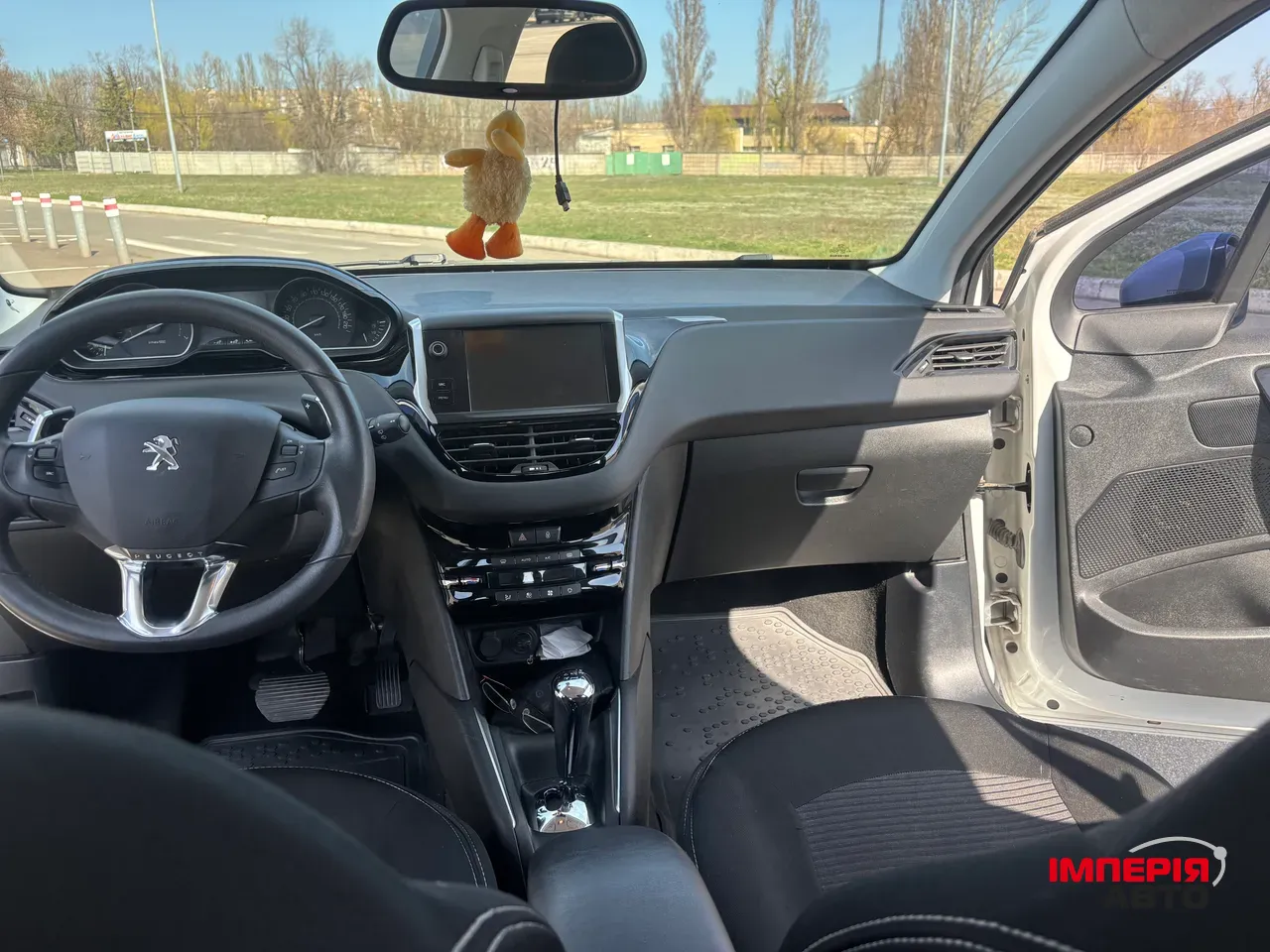 Peugeot 208 - фото 6