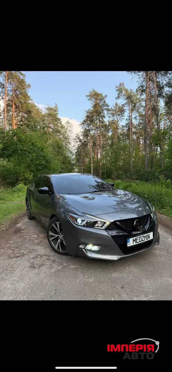 Nissan Maxima - фото 1
