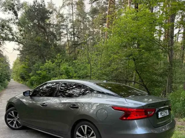 Nissan Maxima - фото 2