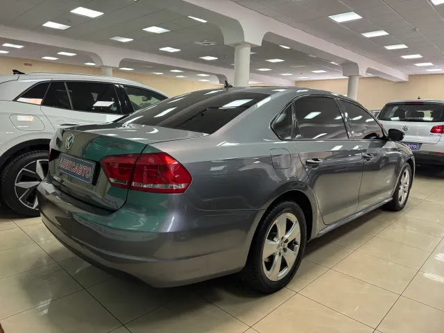 Volkswagen Passat - фото 5