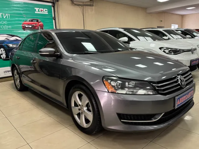Volkswagen Passat - фото 1