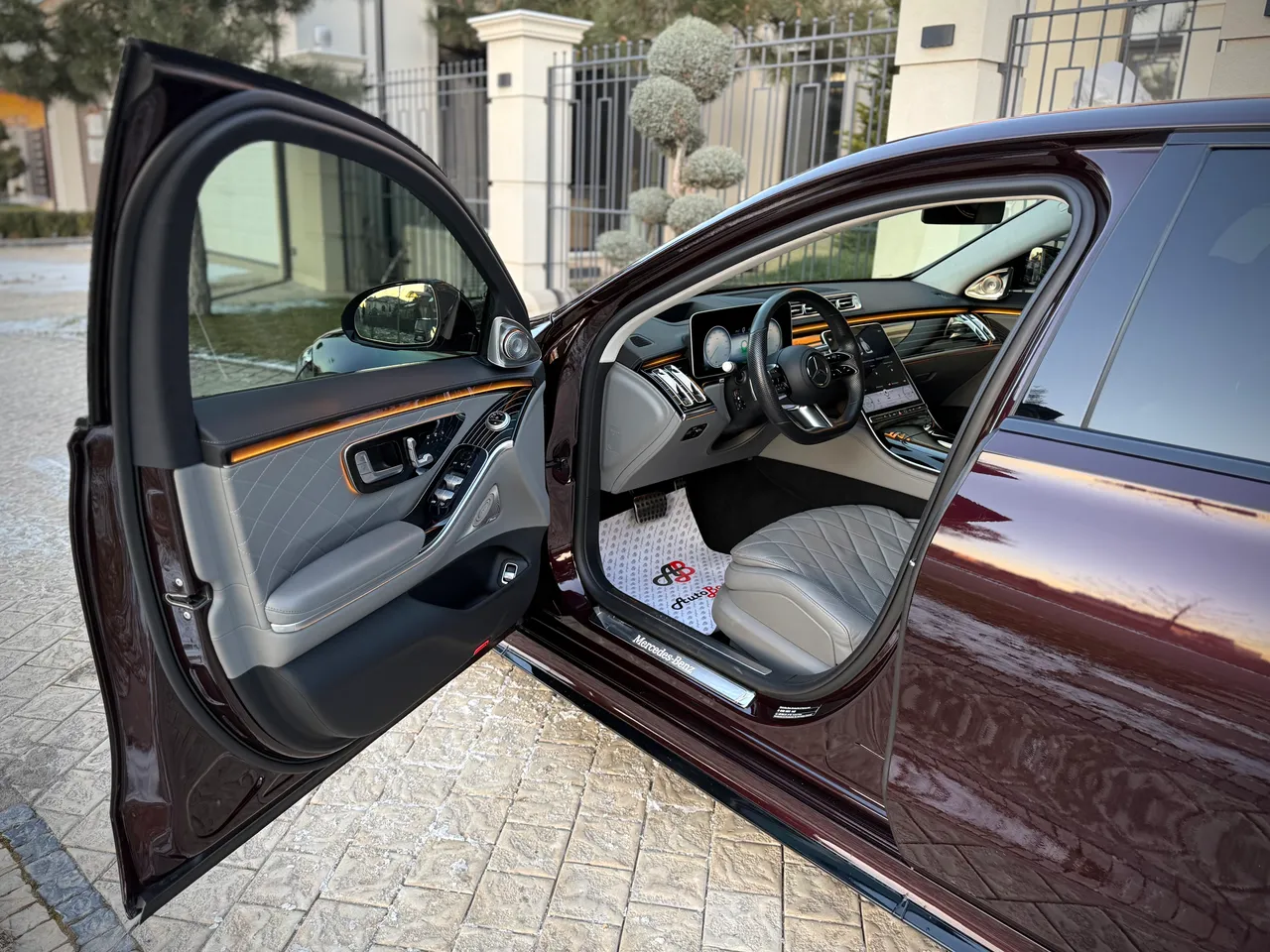 Mercedes-Benz S-Класс - фото 26