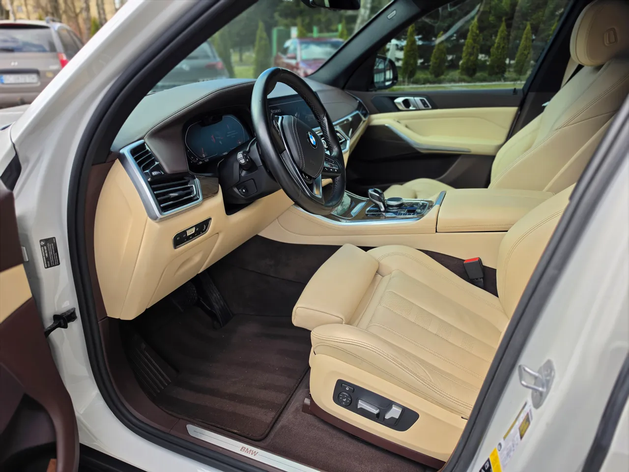 BMW X5 - фото 32