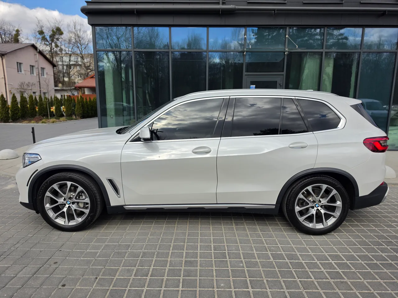 BMW X5 - фото 11