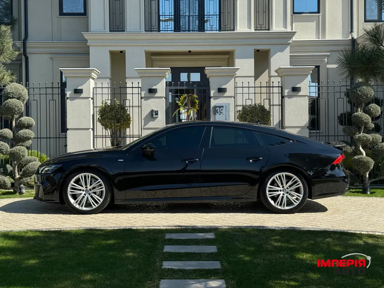 Audi A7 - фото 7