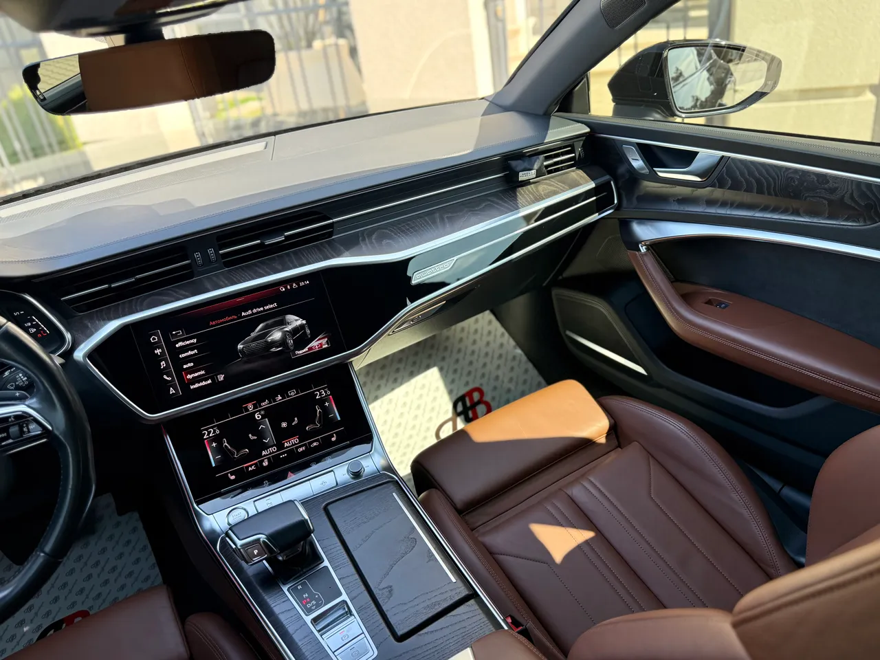 Audi A7 - фото 32