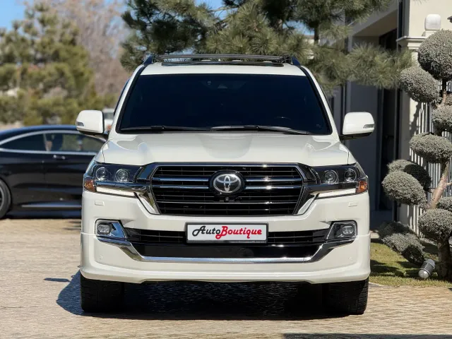 Toyota Land Cruiser - фото 2