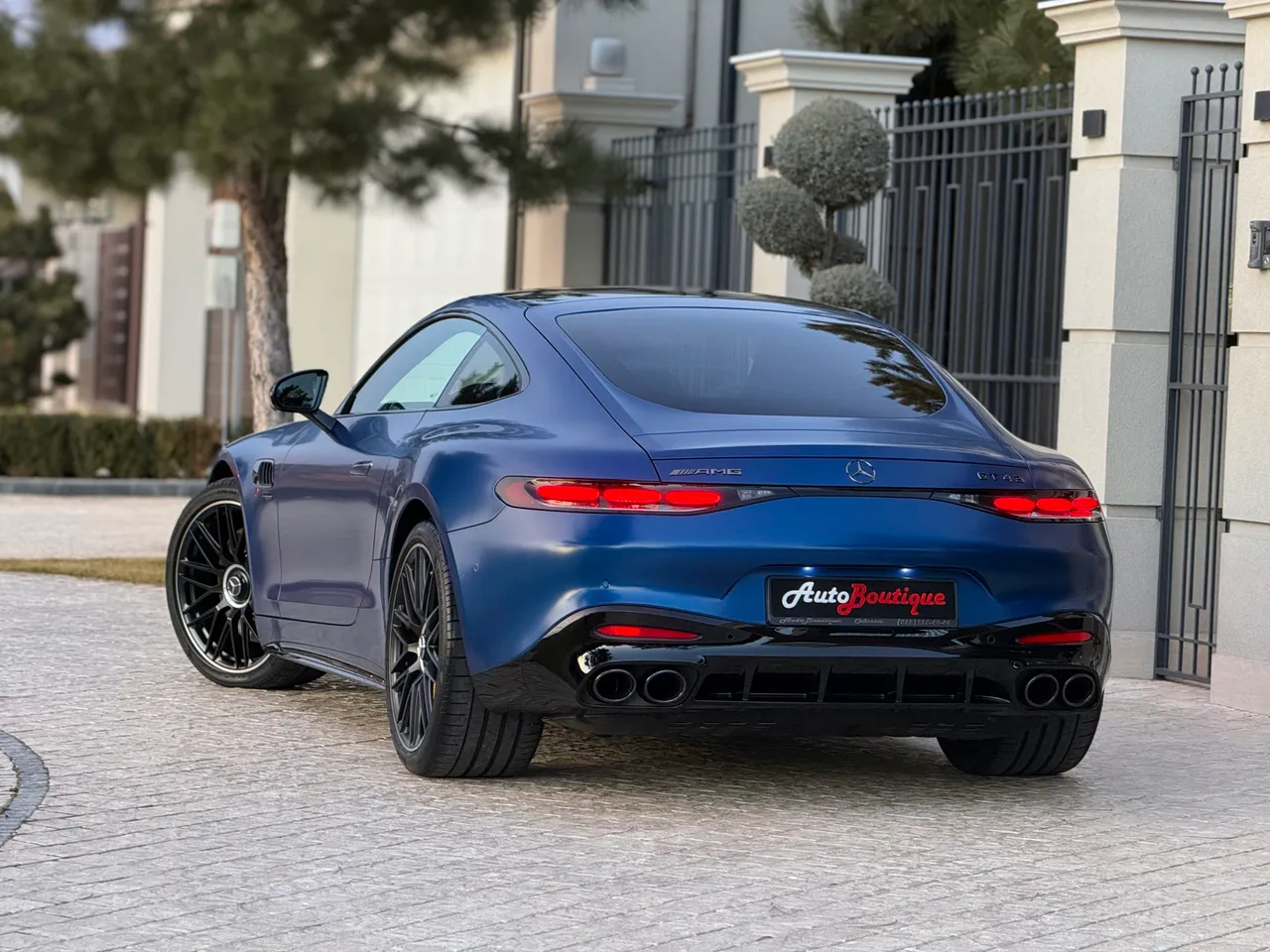 Mercedes-Benz AMG GT - фото 13