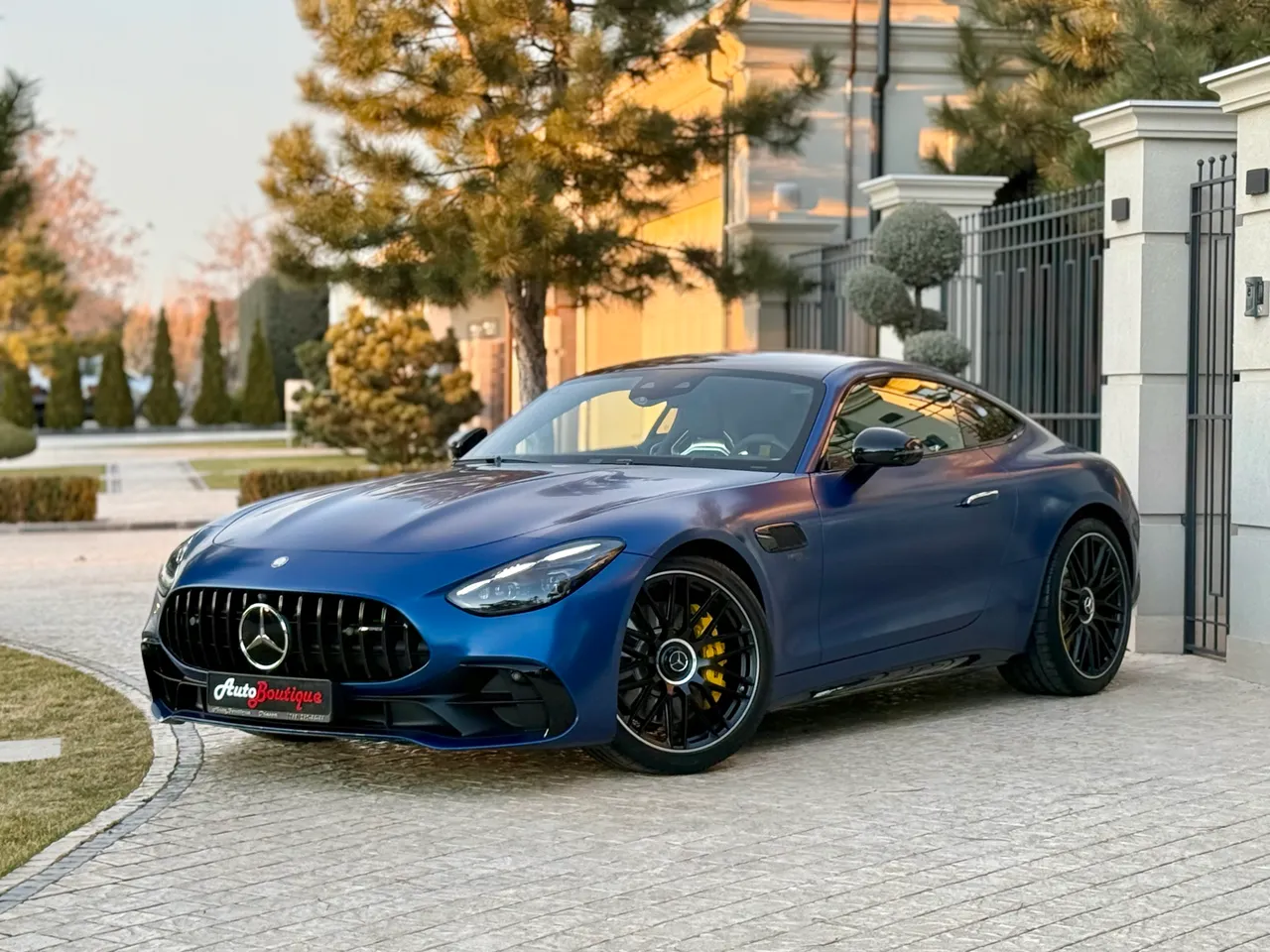 Mercedes-Benz AMG GT - фото 9