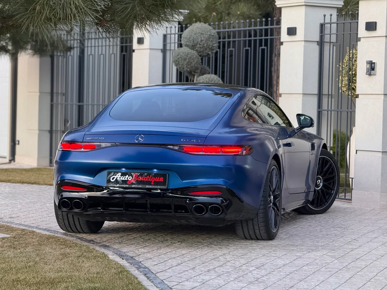 Mercedes-Benz AMG GT - фото 18