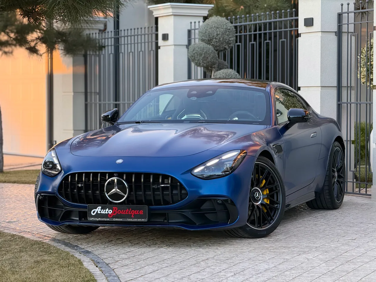 Mercedes-Benz AMG GT - фото 5