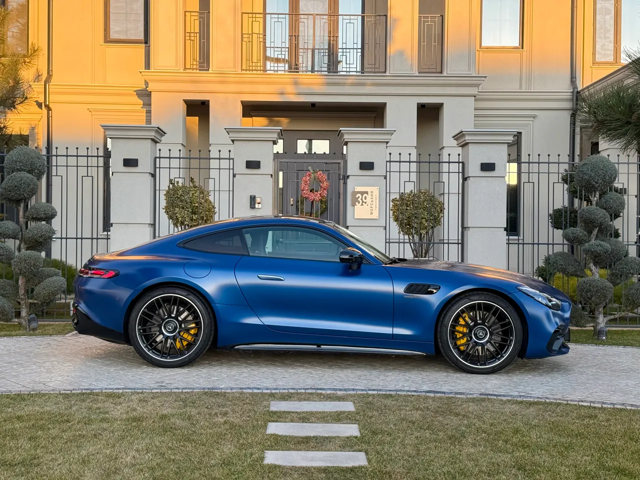 Mercedes-Benz AMG GT - фото 21