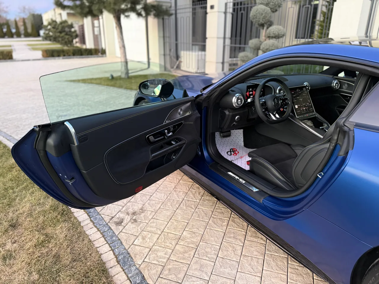 Mercedes-Benz AMG GT - фото 32