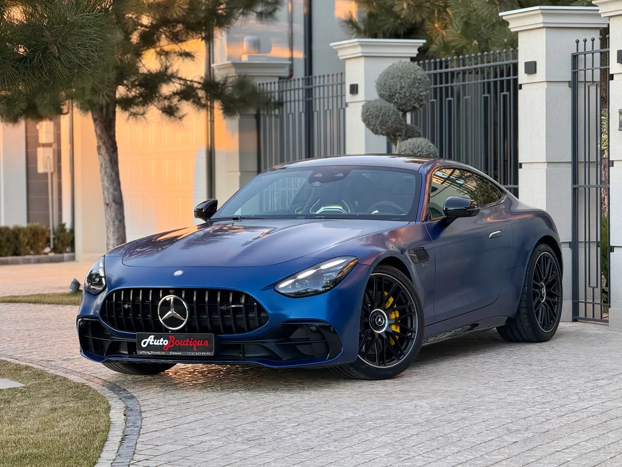 Mercedes-Benz AMG GT - фото 6