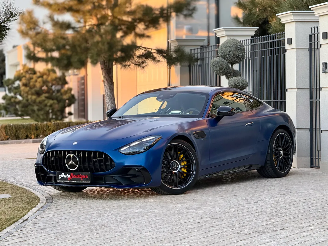 Mercedes-Benz AMG GT - фото 7