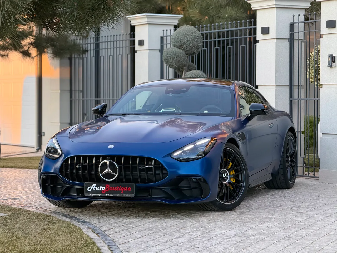 Mercedes-Benz AMG GT - фото 4