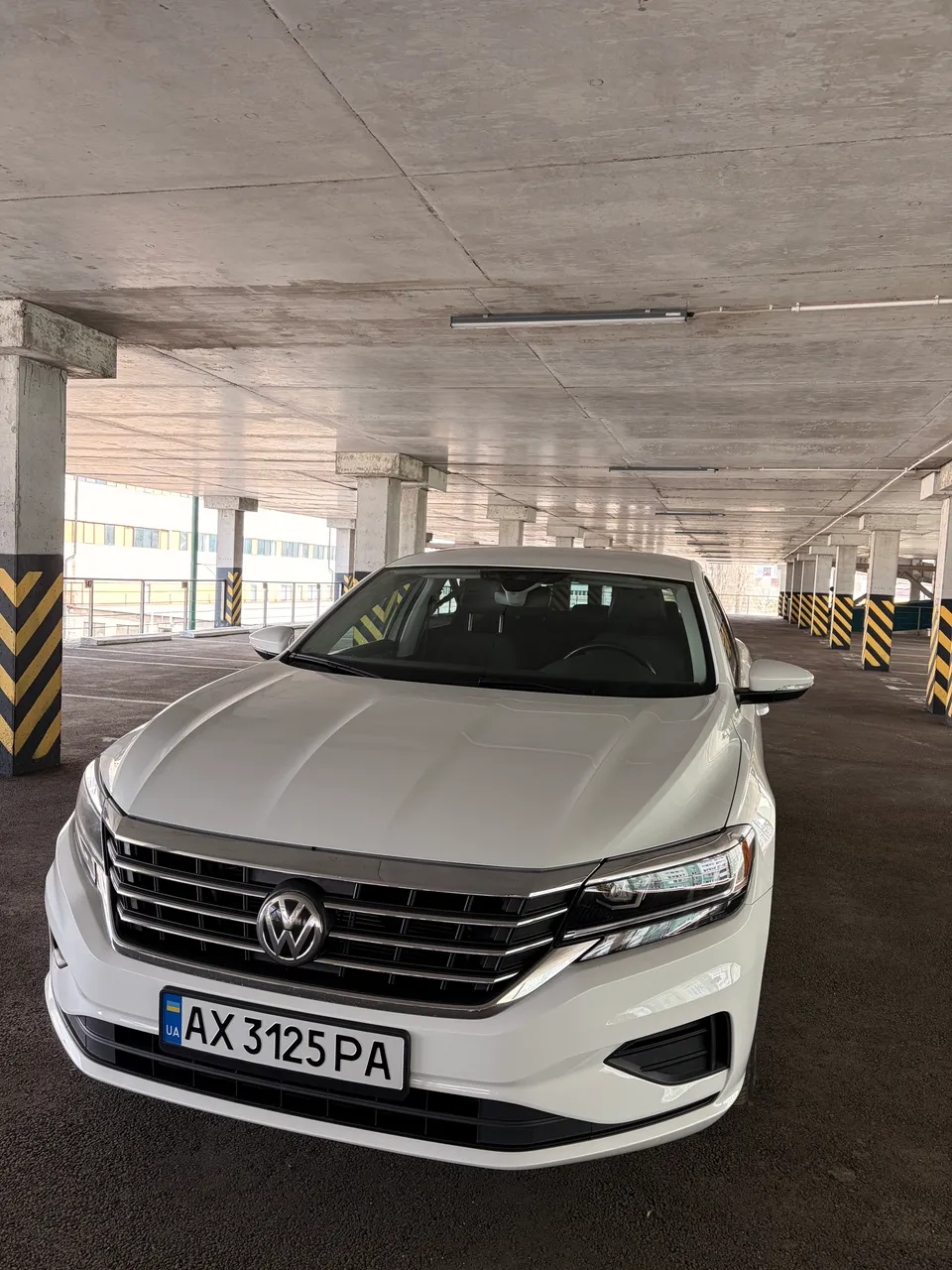 Volkswagen Passat - фото 3