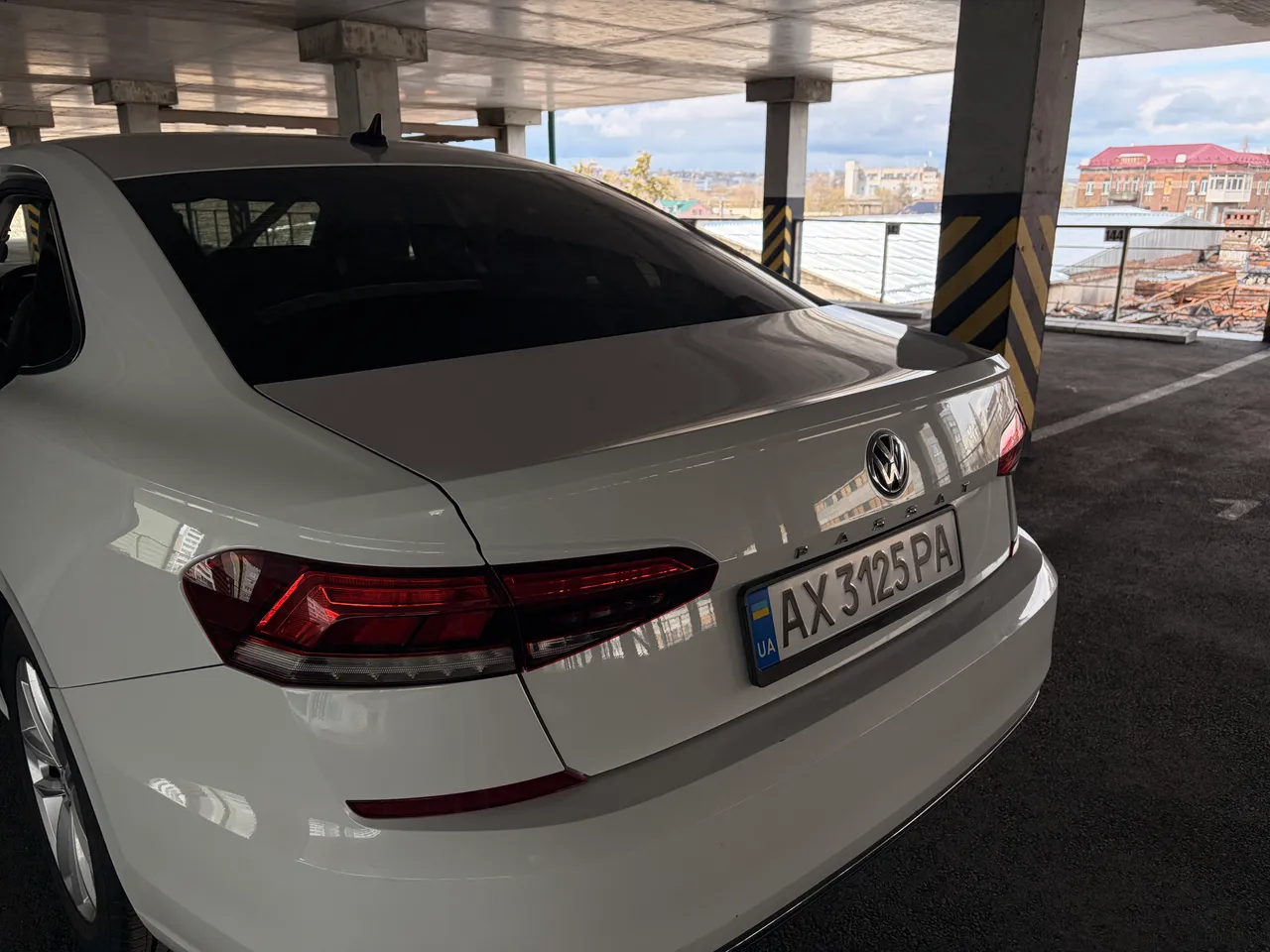 Volkswagen Passat - фото 15