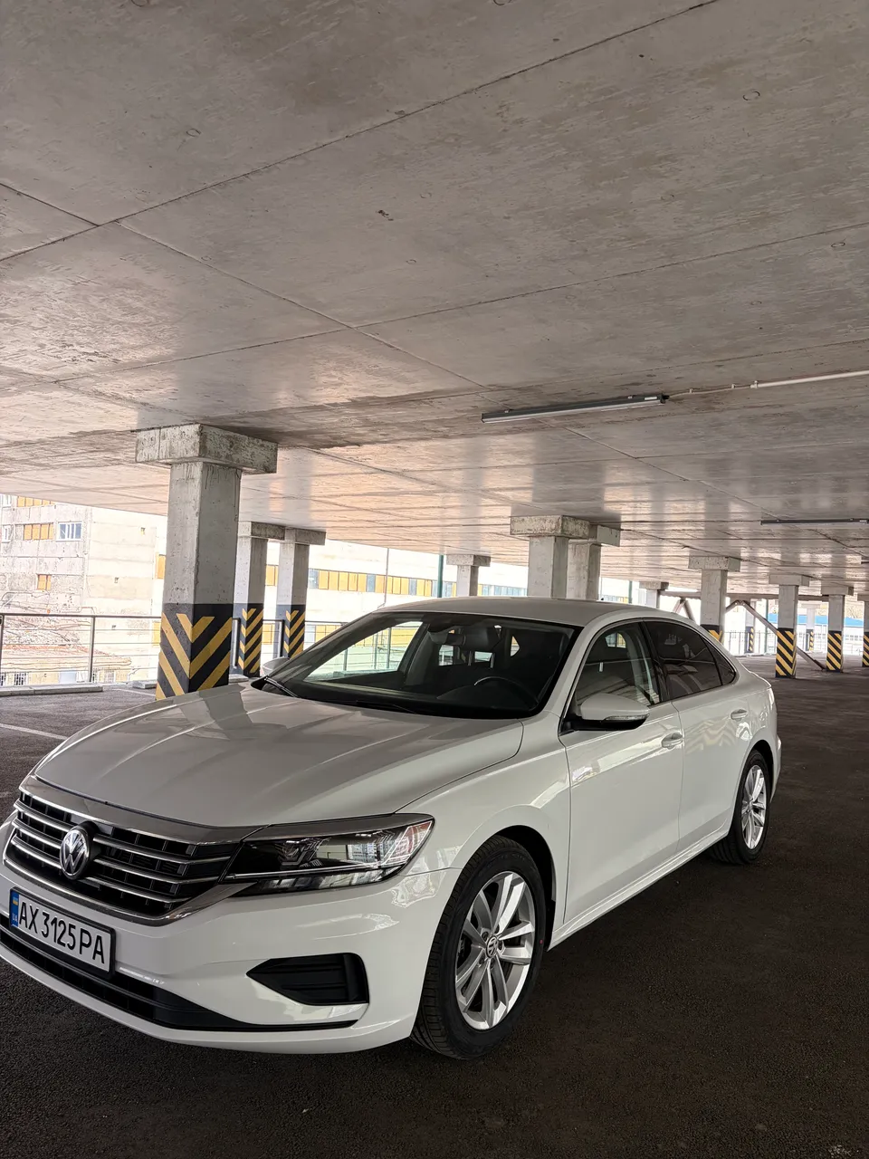 Volkswagen Passat - фото 4