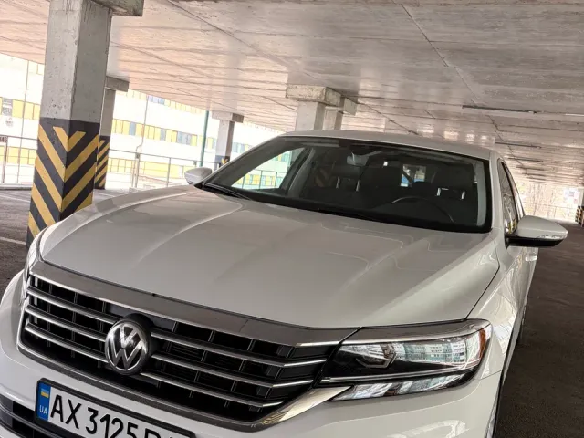 Volkswagen Passat - фото 1