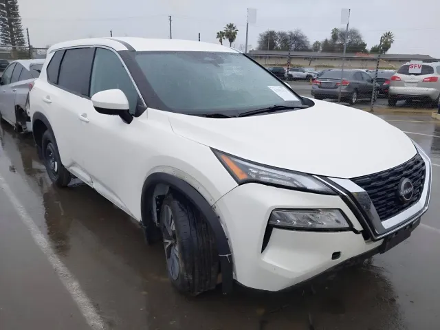 Nissan Rogue - фото 2