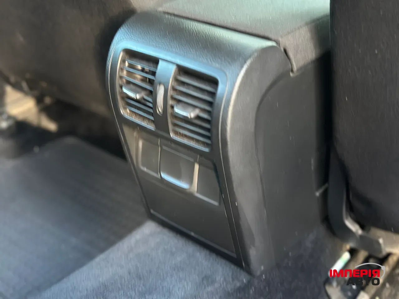 Volkswagen Passat - фото 27