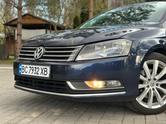 Volkswagen Passat - фото 3