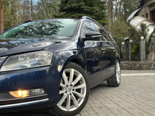 Volkswagen Passat - фото 2