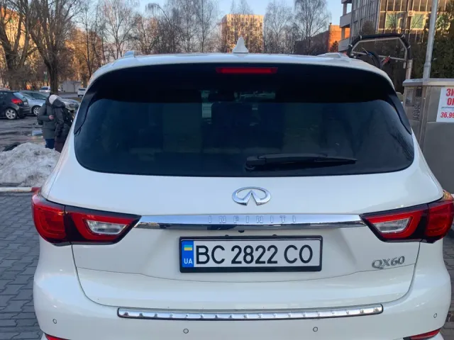 Infiniti QX60 - фото 5