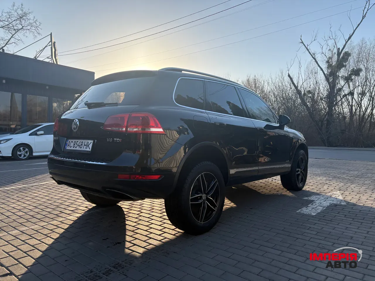 Volkswagen Touareg - фото 14